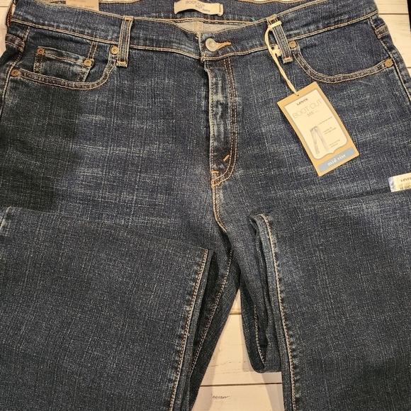 Levi's 515 Bootcut Midrise Medium Wash Jeans Size 16 Short - Picture 5 of 12
